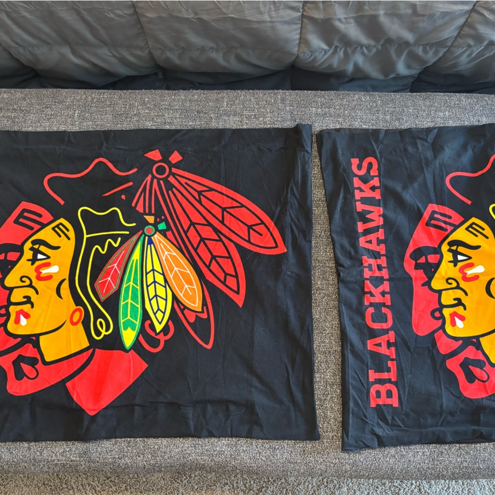 Chicago Blackhawks Logo Pillow shams - Picture 4 of 6